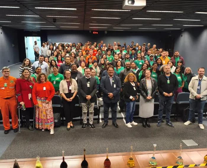 Imagem de participantes do Programa Autonomia e Renda Petrobras em auditório do IFPR.